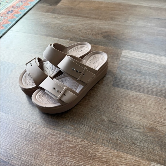 CROCS Shoes - CROCS Women’s Brooklyn Buckle low wedge